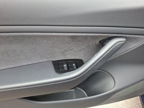 Used 2018 Tesla Model 3 Long Range image 14
