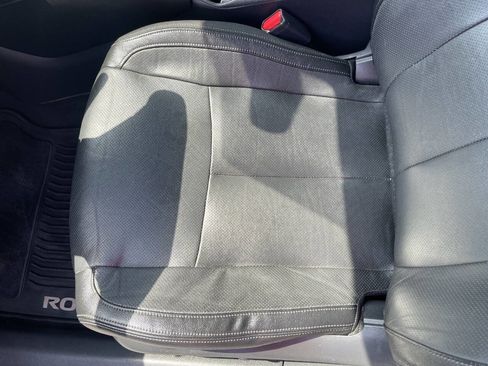 Used 2017 Nissan Rogue SL w/ SL Premium Package image 19