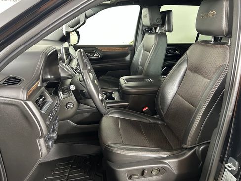 Used 2021 Chevrolet Tahoe High Country w/ Premium Package AWD/4WD image 10