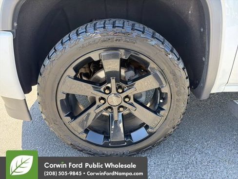 Used 2018 GMC Sierra 1500 Denali AWD/4WD image 9
