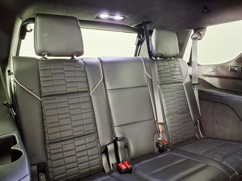 Certified 2022 Cadillac Escalade Sport Platinum w/ Heavy-Duty Trailer Package image 14