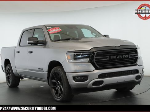 Used 2024 RAM 1500 Laramie image 1