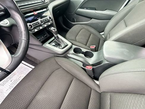 Used 2020 Hyundai Elantra Value Edition w/ Cargo Package (C1) FWD image 32