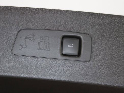 New 2026 Lincoln Corsair Premiere image 16