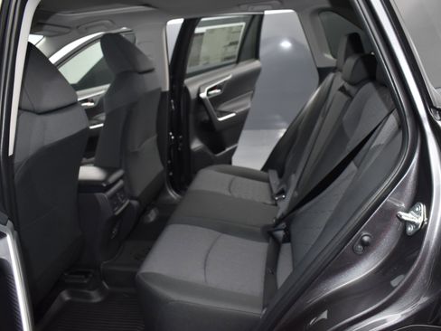 Used 2025 Toyota RAV4 XLE w/ Convenience Package image 13