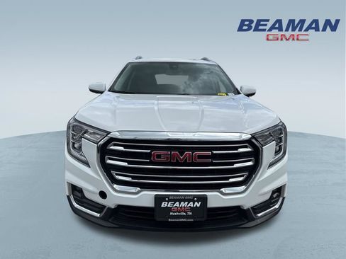 Used 2024 GMC Terrain SLT AWD/4WD image 2