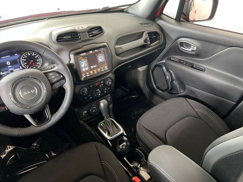Used 2022 Jeep Renegade Altitude w/ Convenience Group image 23
