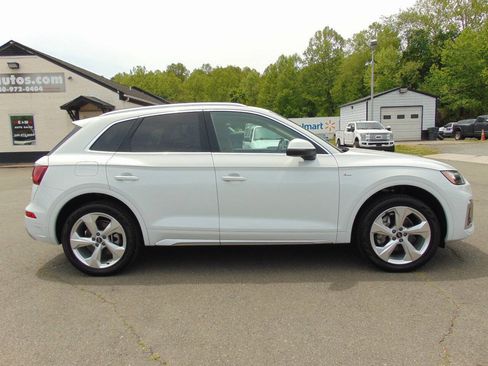 Used 2022 Audi Q5 2.0T Premium Plus w/ Premium Plus Package AWD/4WD image 35