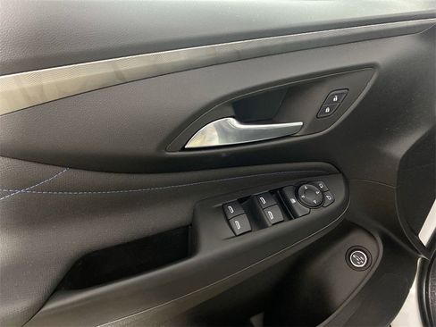Used 2024 Buick Envista Sport Touring w/ Convenience I Package image 13