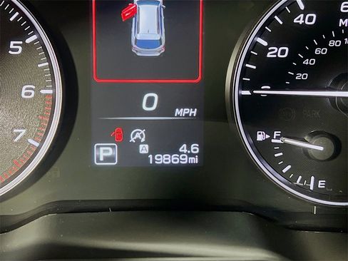 Used 2025 Subaru Outback Premium image 12