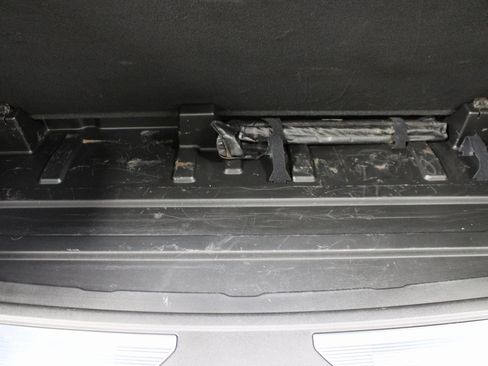 Used 2023 Cadillac Escalade Premium Luxury Platinum image 55