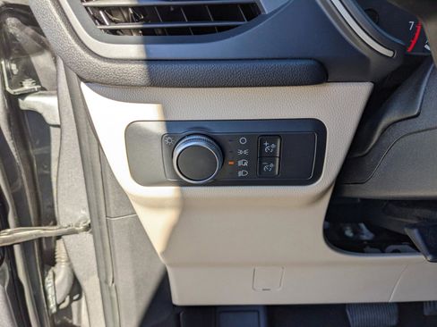 Used 2022 Ford Escape SE image 35