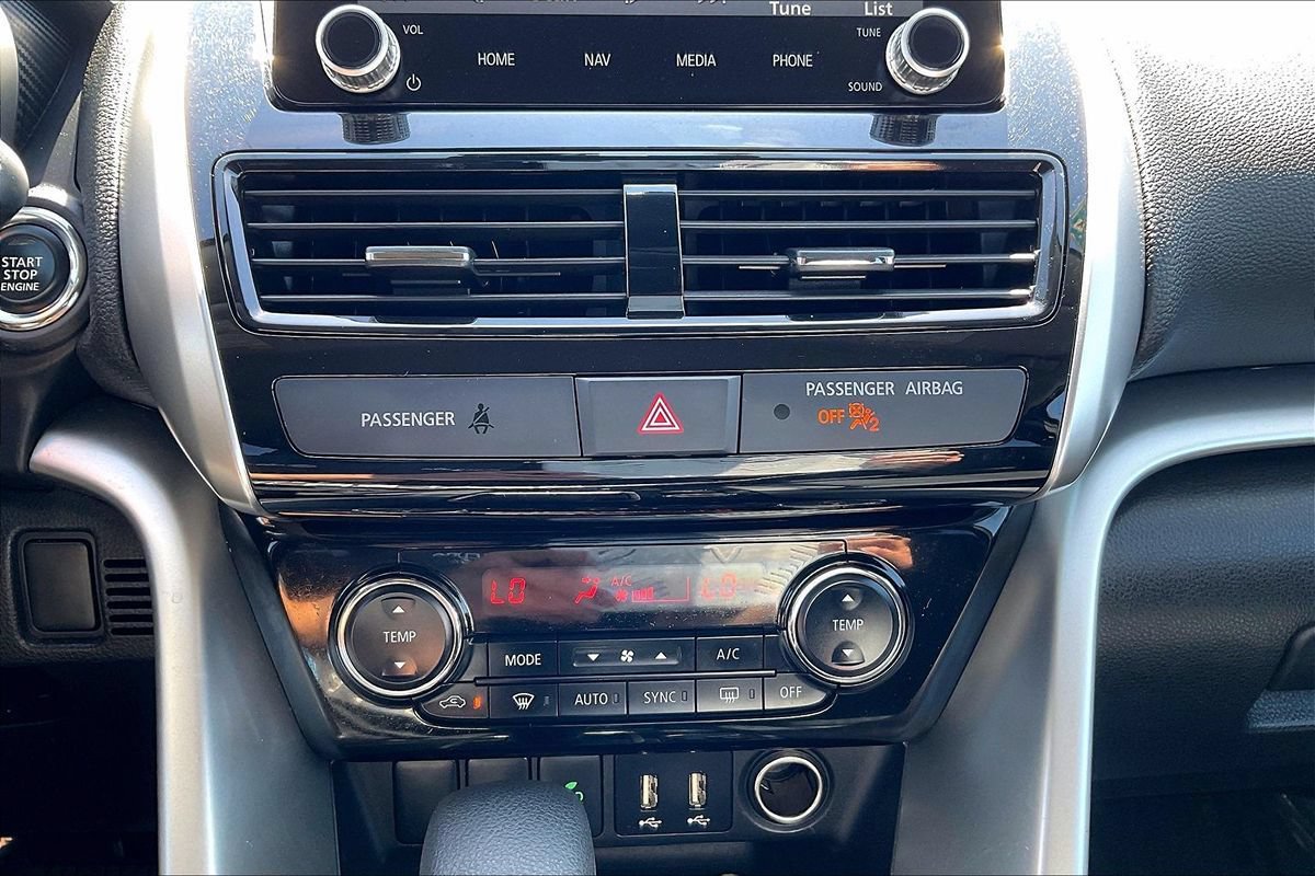 Used 2025 Mitsubishi Eclipse Cross SE AWD/4WD image 14