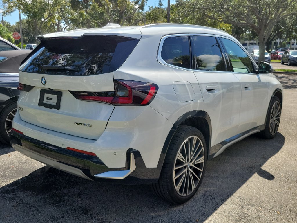 Used 2024 BMW X1 xDrive28i w/ Premium Package AWD/4WD image 4