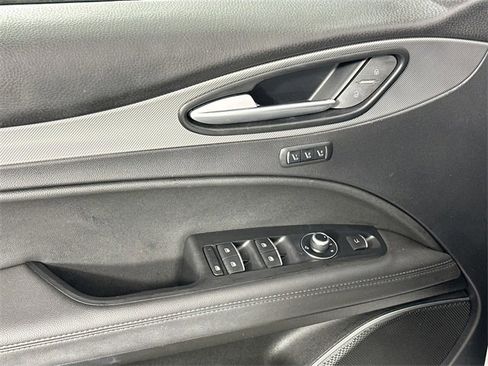 Used 2022 Alfa Romeo Stelvio Veloce image 26