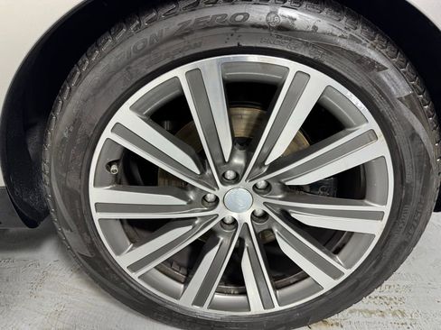 Used 2023 Land Rover Range Rover Autobiography AWD/4WD image 28