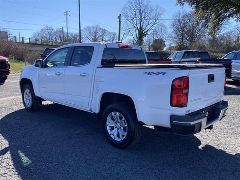 Used 2022 Chevrolet Colorado LT w/ Chrome Appearance Package image 4