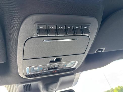 Used 2023 Ford F150 Raptor w/ Raptor Carbon Fibre Package AWD/4WD image 40