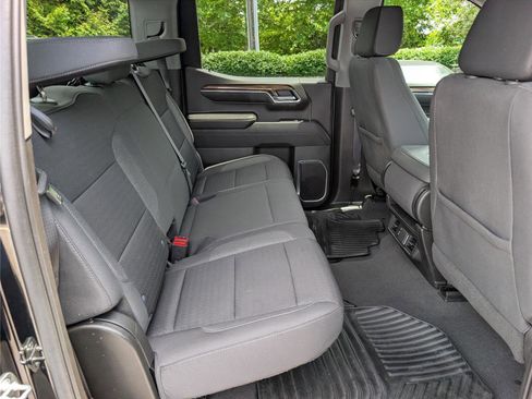 Used 2023 Chevrolet Silverado 1500 LT AWD/4WD image 12