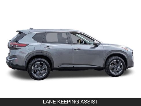 Certified 2024 Nissan Rogue SV FWD image 6