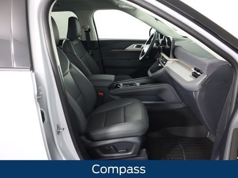 New 2026 Ford Explorer Active w/ Active Comfort Package AWD/4WD image 59