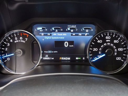 Used 2020 Ford F150 Lariat w/ Equipment Group 502A Luxury AWD/4WD image 25