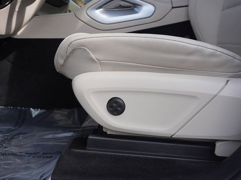 Used 2022 Mercedes-Benz GLE 350 4MATIC image 35