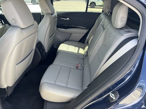 Used 2020 Cadillac XT4 Premium Luxury w/ Cold Weather Package FWD image 10