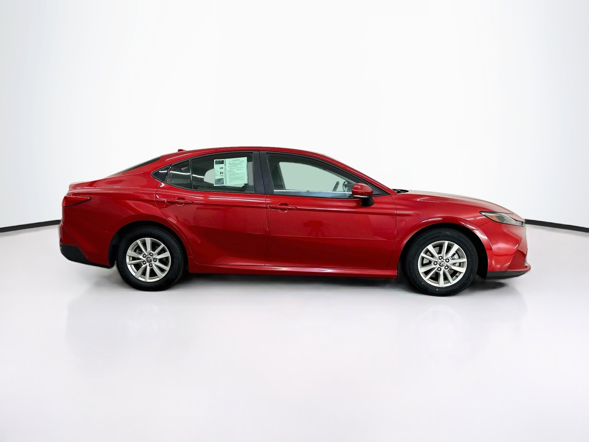 Used 2025 Toyota Camry LE FWD image 10