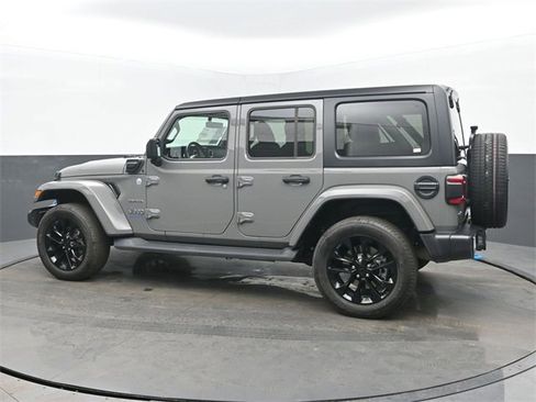 Used 2023 Jeep Wrangler Unlimited Sahara w/ Cold Weather Group image 3