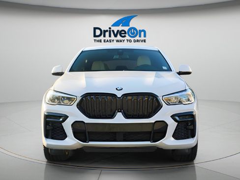 Used 2022 BMW X6 xDrive40i w/ Executive Package AWD/4WD image 16