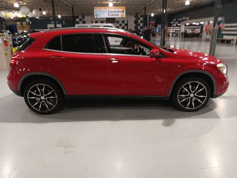 Used 2016 Mercedes-Benz GLA 250 4MATIC image 6