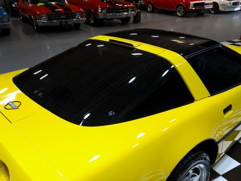 Used 1990 Chevrolet Corvette ZR-1 RWD image 21