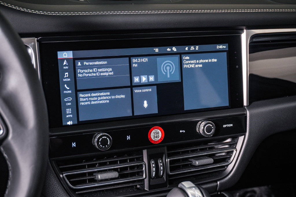 Certified 2026 Porsche Macan S AWD/4WD image 22