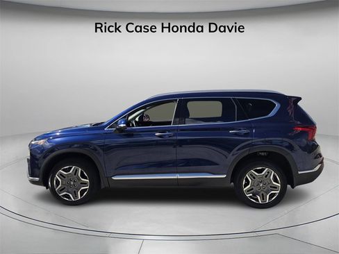 Used 2023 Hyundai Santa Fe SEL Premium image 4