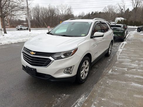 Used 2018 Chevrolet Equinox LT w/ Sun & Infotainment Package image 3