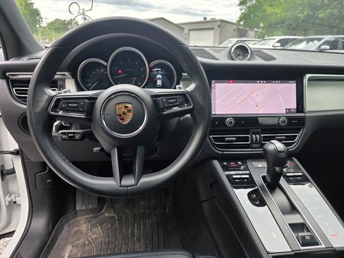 Used 2023 Porsche Macan Turbo AWD/4WD image 12