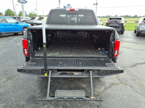 Used 2019 Ford F150 XLT w/ Equipment Group 302A Luxury AWD/4WD image 9