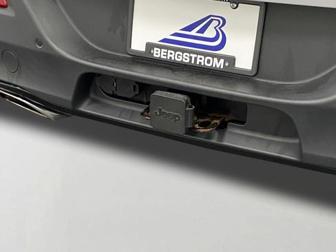 Used 2018 Jeep Cherokee Limited w/ High Altitude Package image 5