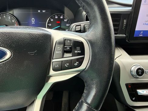 Used 2022 Ford Explorer XLT w/ Equipment Group 202A RWD image 27