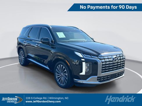Used 2024 Hyundai Palisade Calligraphy FWD image 1