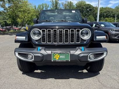 Used 2024 Jeep Wrangler Unlimited Sahara w/ Technology Group