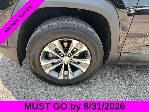 Used 2025 Chevrolet Equinox LT FWD image 10