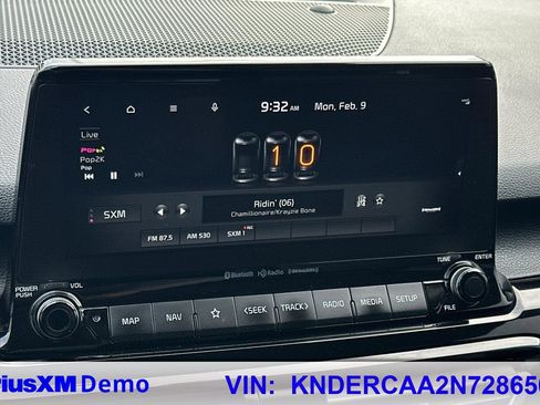 Used 2022 Kia Seltos EX image 27