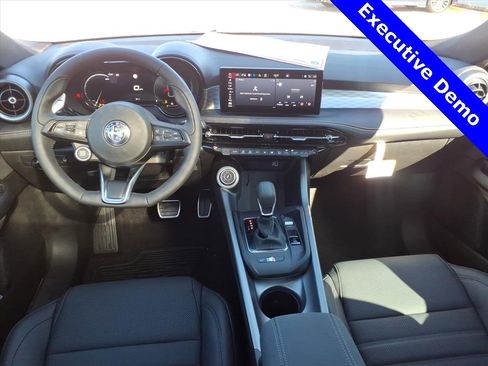 New 2025 Alfa Romeo Tonale Veloce w/ Premium Package image 12