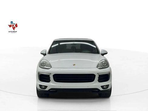 Used 2018 Porsche Cayenne Platinum Edition image 8