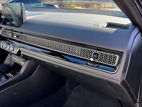 Used 2024 Honda Civic Sport Touring image 21