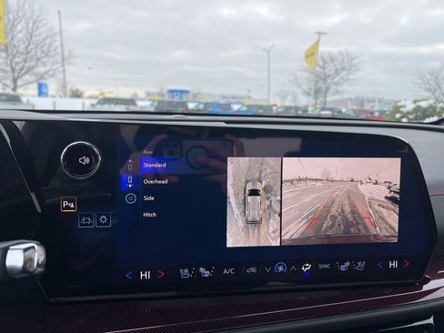 New 2026 Chevrolet Traverse RS image 19