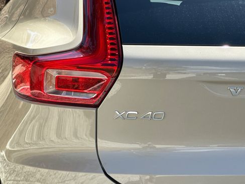 New 2026 Volvo XC40 B5 Core AWD/4WD image 22