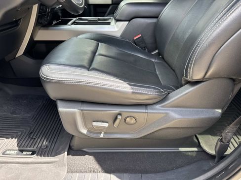 Used 2022 Ford F450 Lariat w/ Lariat Ultimate Package image 16